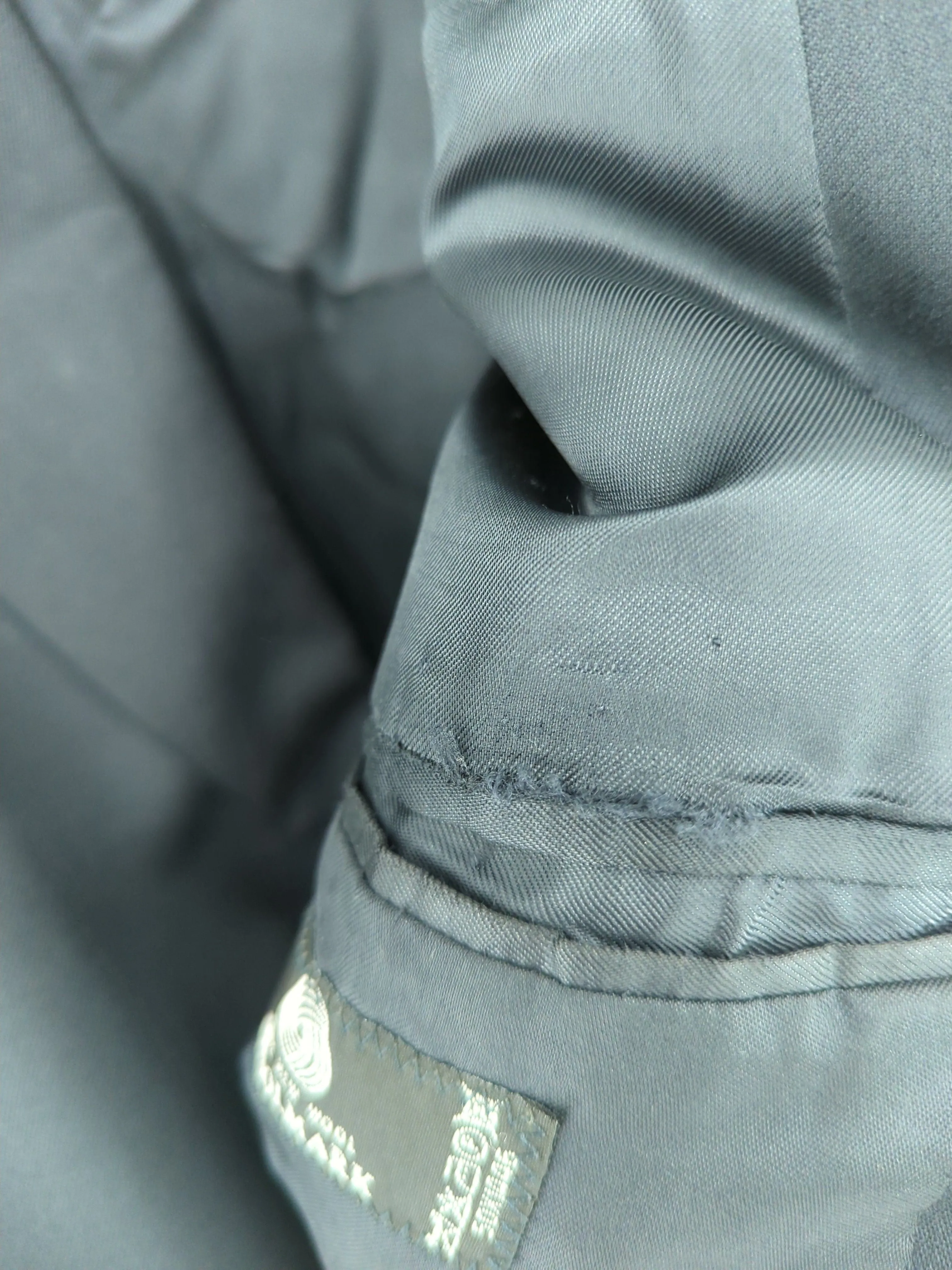 Austin Reed Men's Blazer Chest: 42 in Black Wool with Viscose
