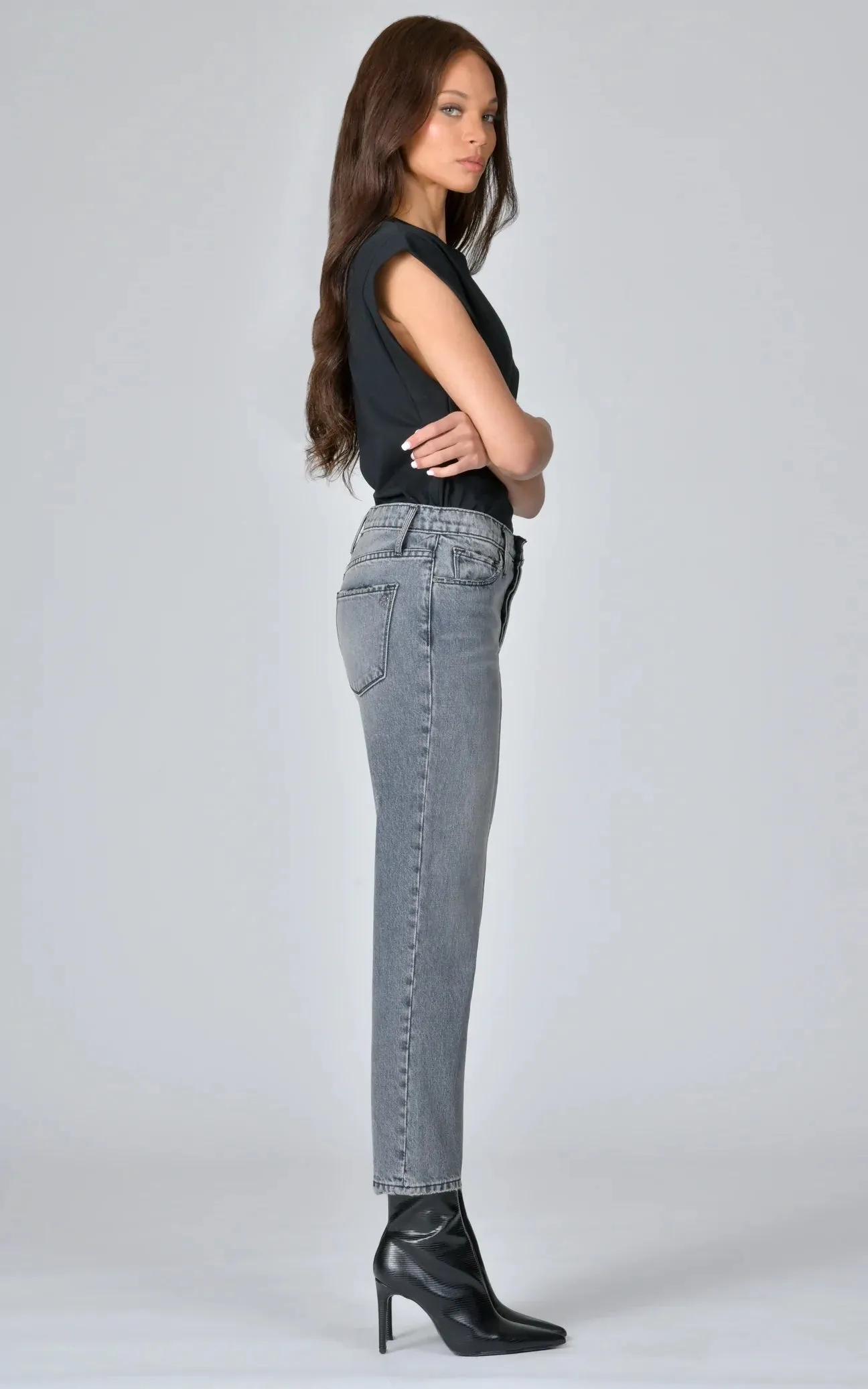 BLACK ORCHID Chloe Boyfriend
