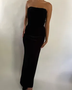 BLACK VELVET STRAPLESS GOWN - SIZE M