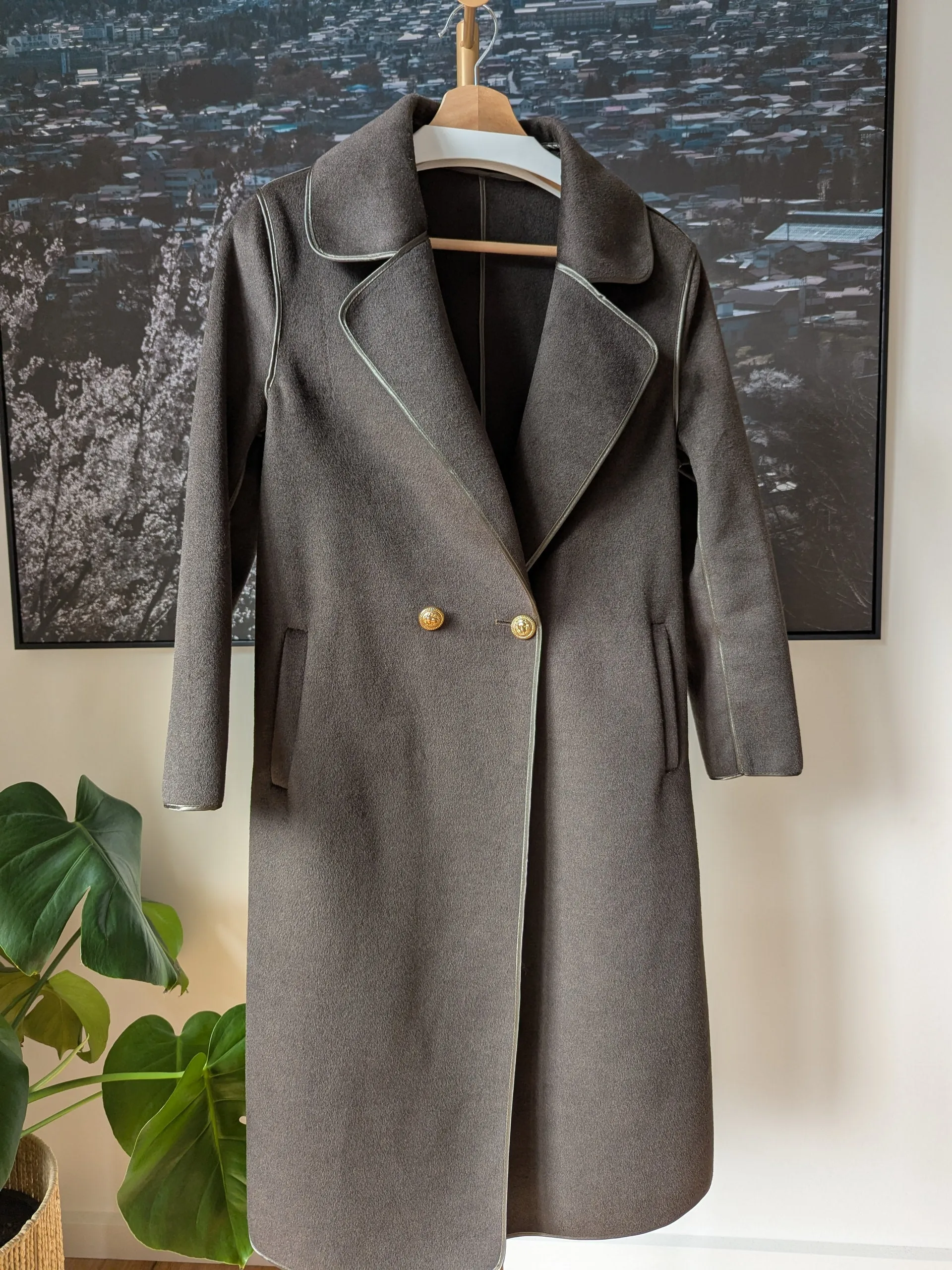 Brand New Wool Coat Size 6-8 FREE SHIPPING High Quality Wool 163