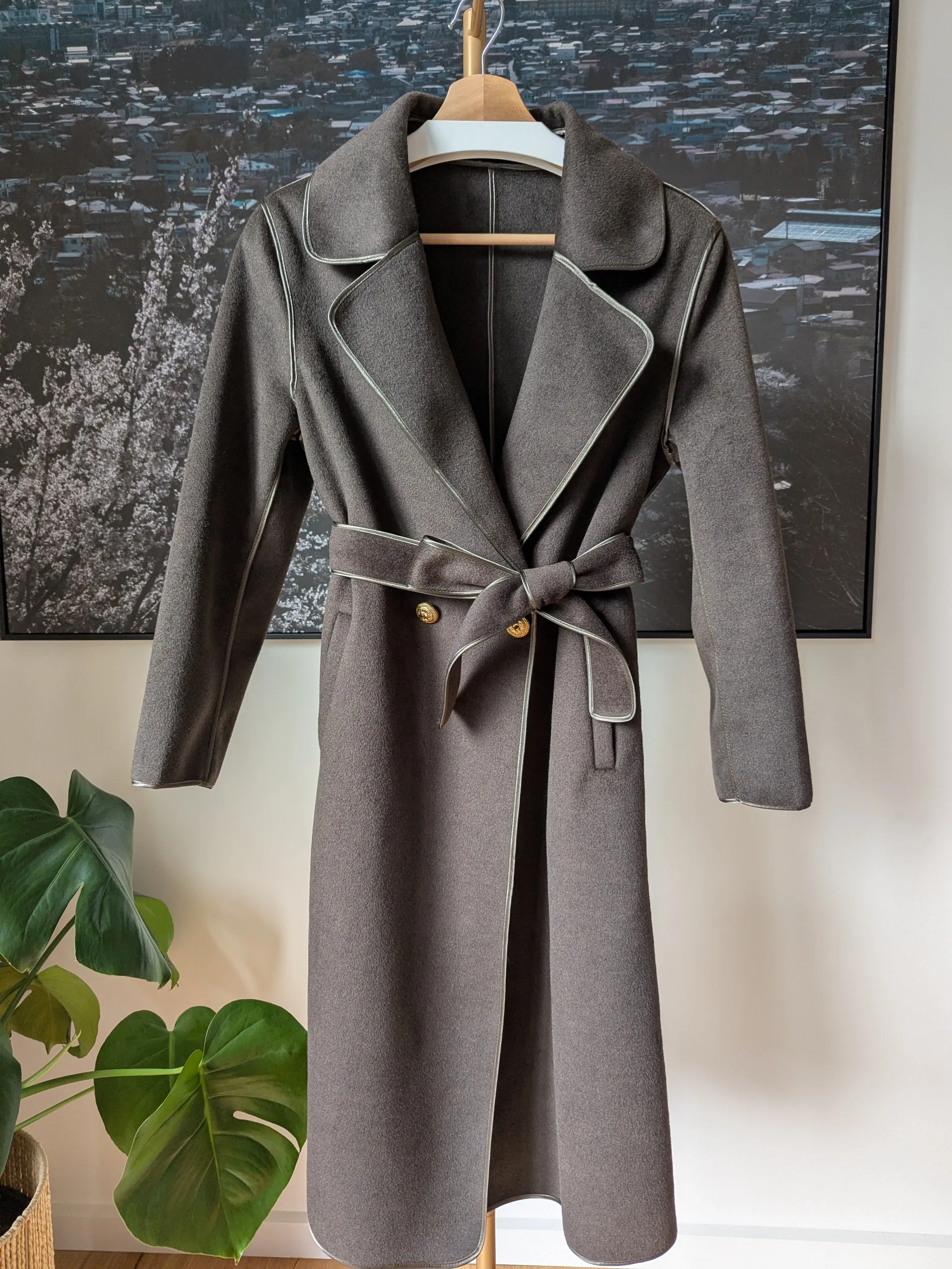 Brand New Wool Coat Size 6-8 FREE SHIPPING High Quality Wool 163