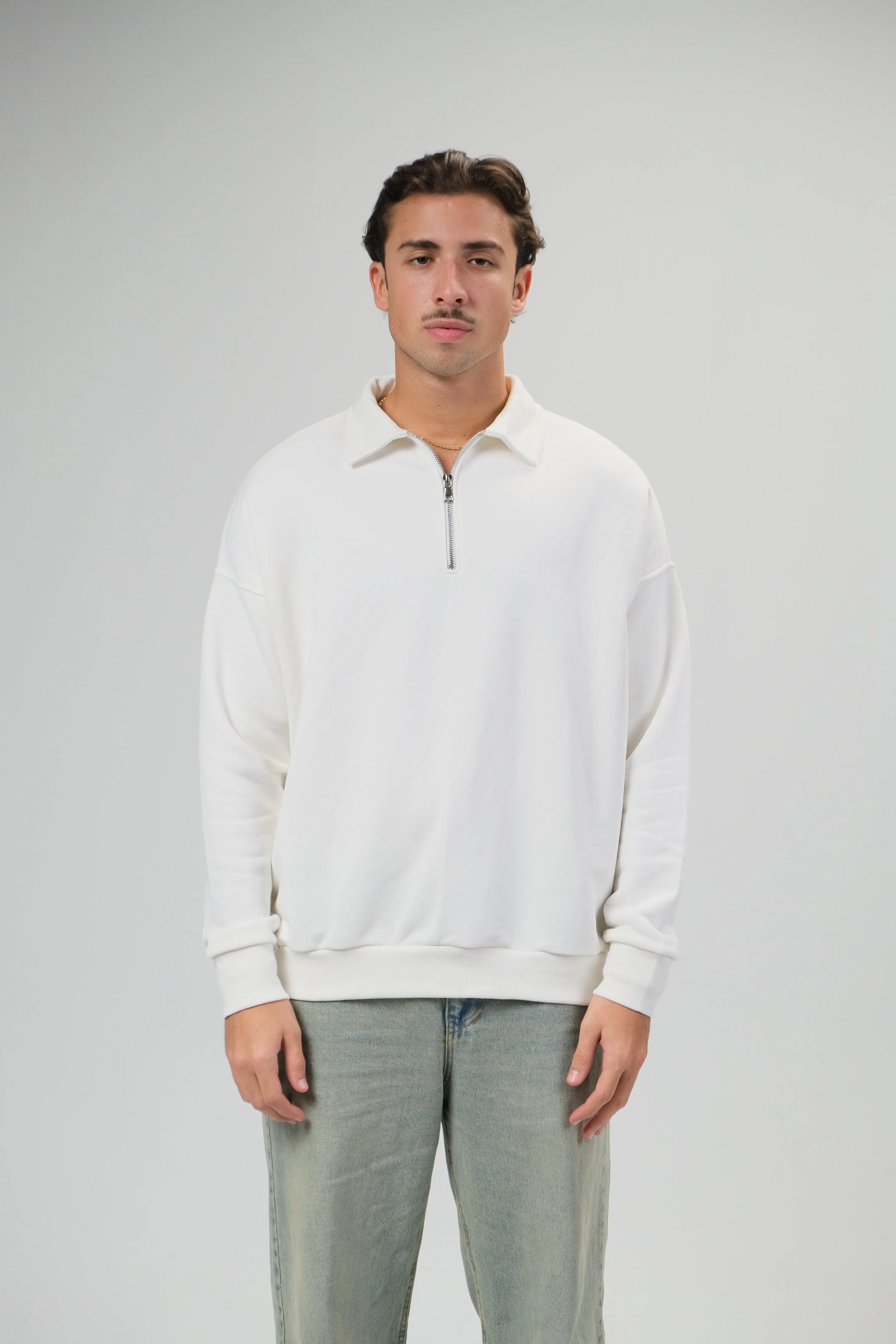 COLLARED SWEATER - BLACK