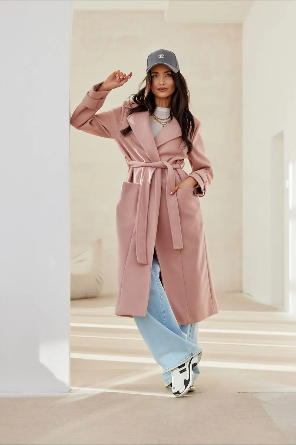 Elegant Belted Long-Sleeve Coat