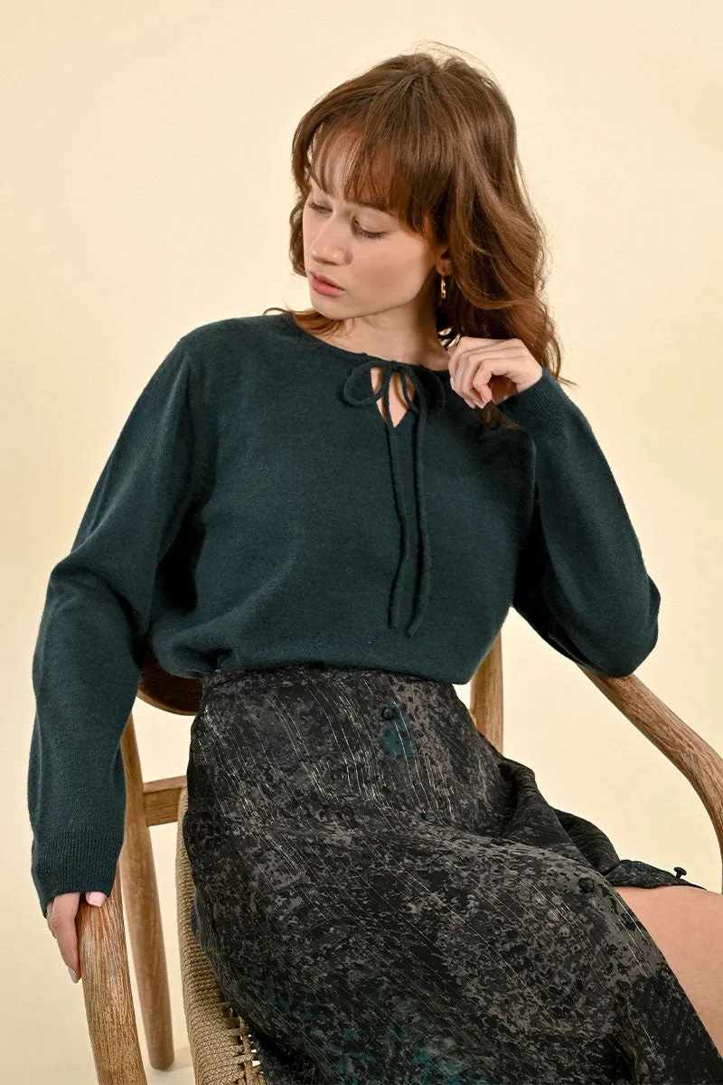 FINE KNIT SWEATER, TIE COLLAR