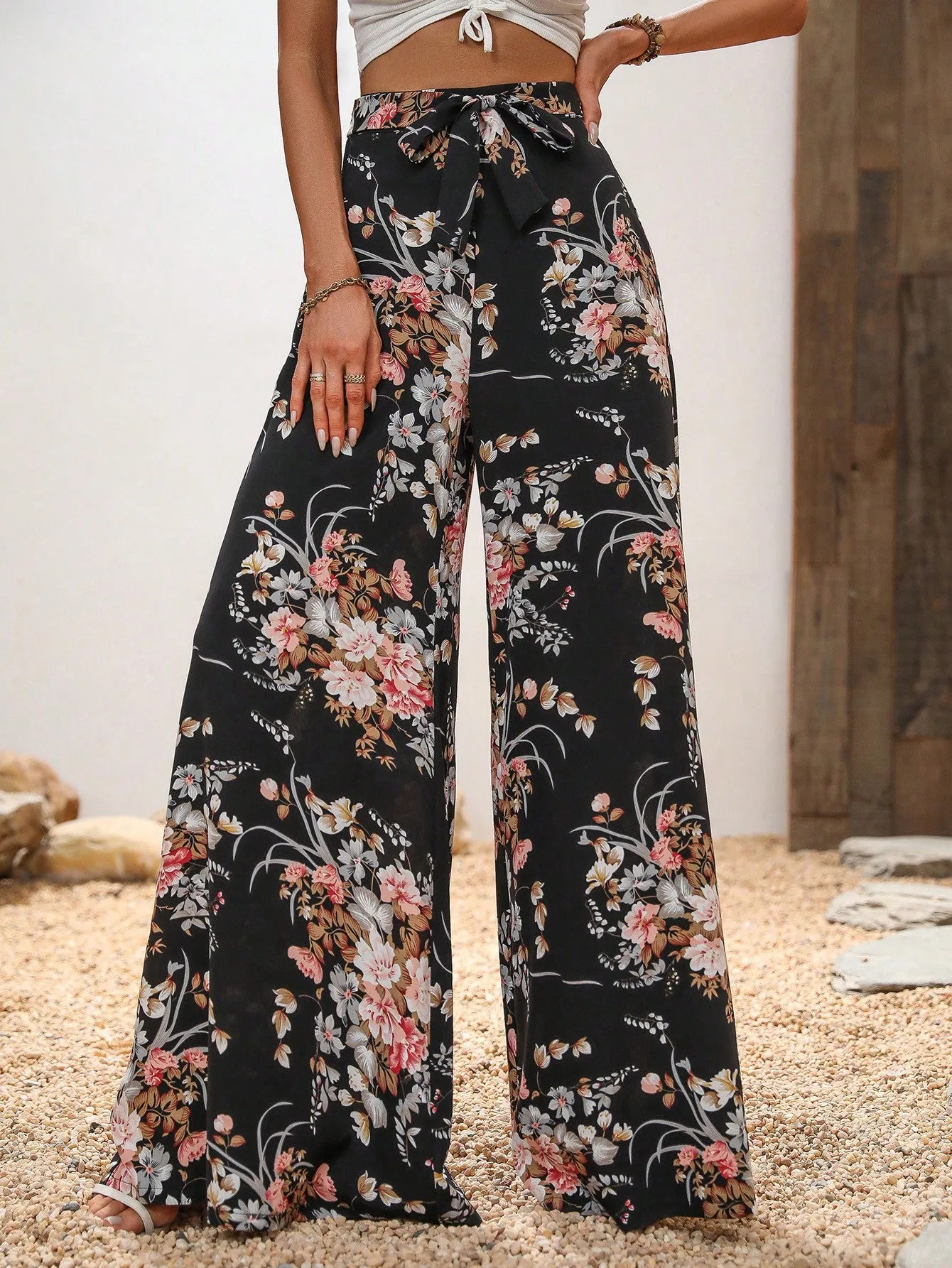 Floral Print Belted Wide Leg Pants