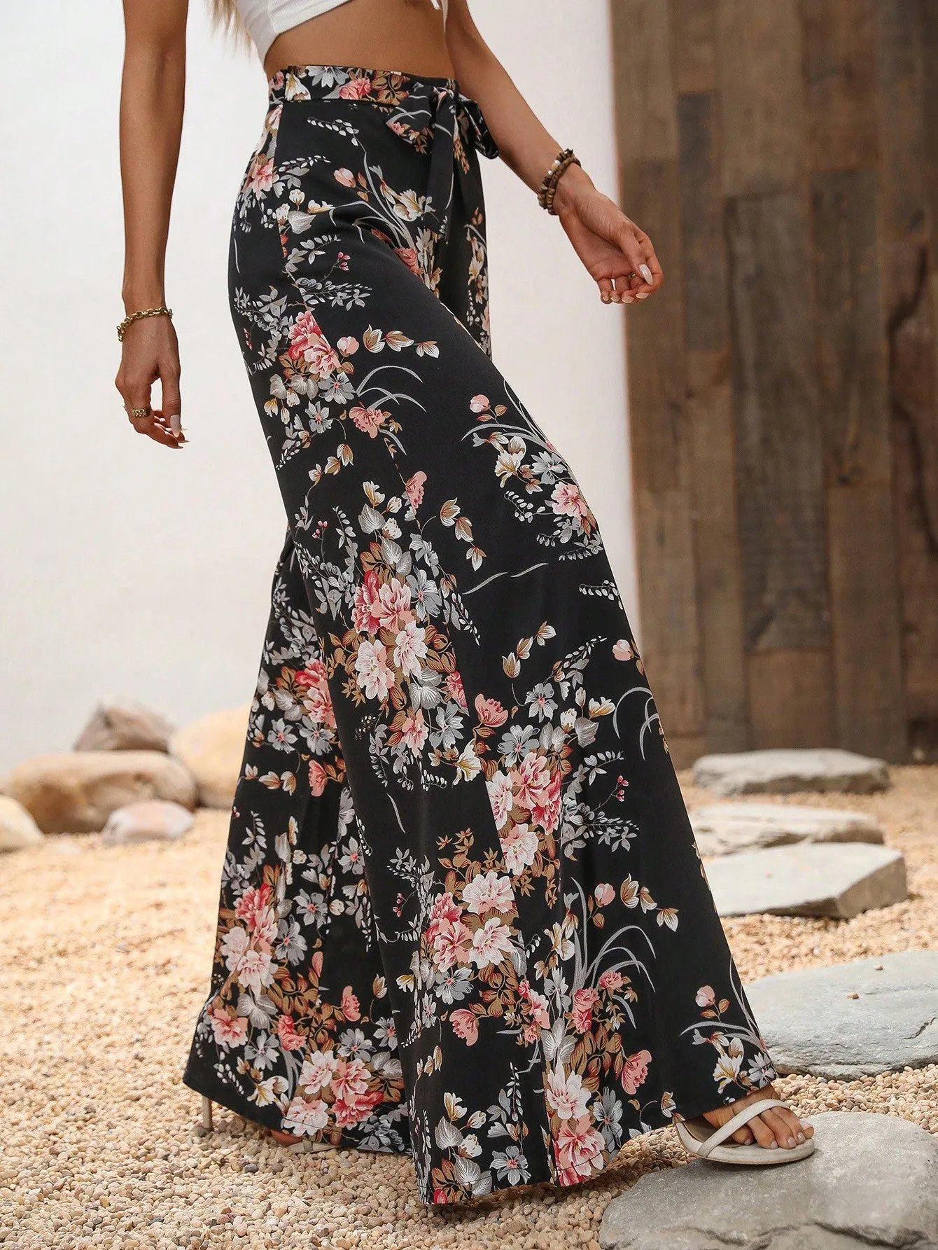Floral Print Belted Wide Leg Pants