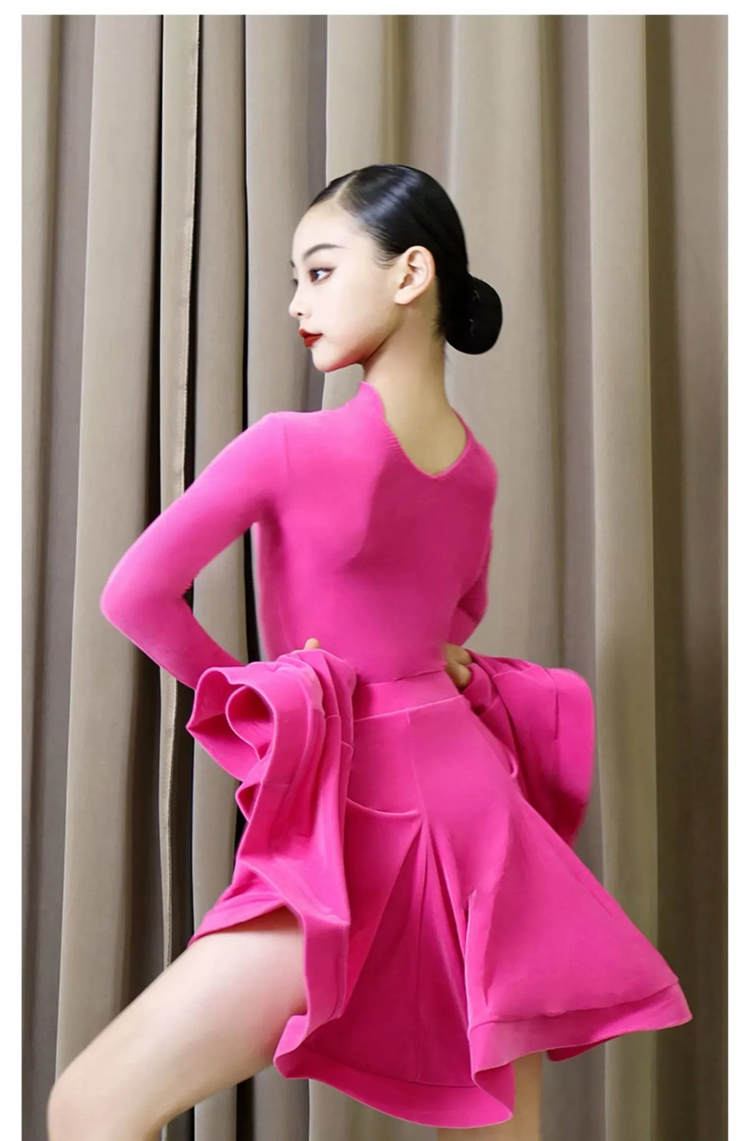 Grils Kids Wine Purple Coffeee Velvet Latin Ballroom Dance Dresses Kids Salsa Rumba Chacha Standard Regulations Competition Clothes for Children