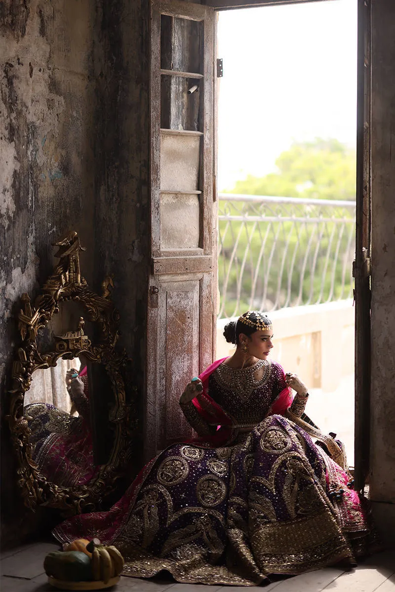 Malika Jaan   Pakistani Mehndi Lehenga choli