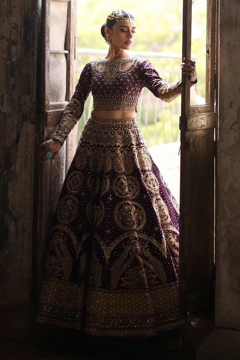 Malika Jaan   Pakistani Mehndi Lehenga choli
