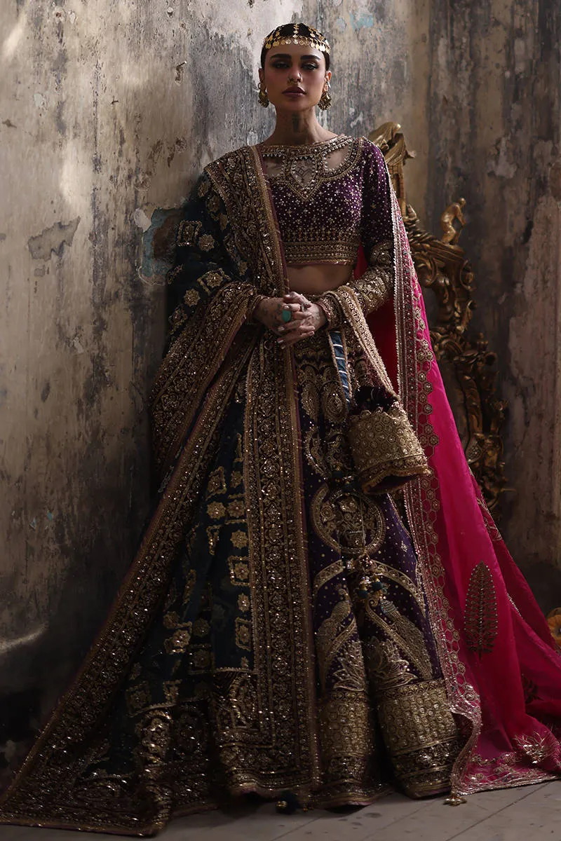 Malika Jaan   Pakistani Mehndi Lehenga choli