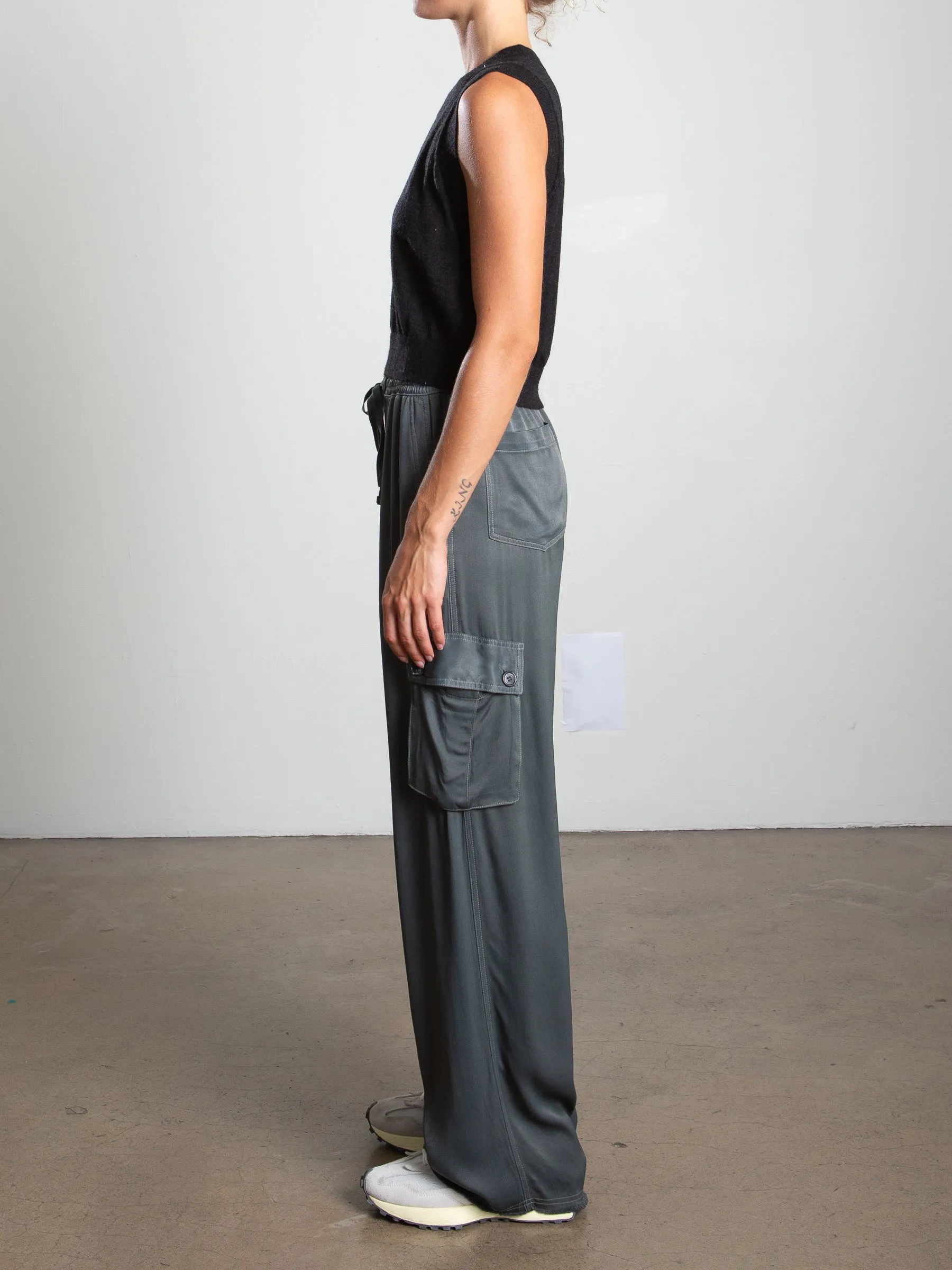 Mason Cargo Pant in Vintage Satin - Nori