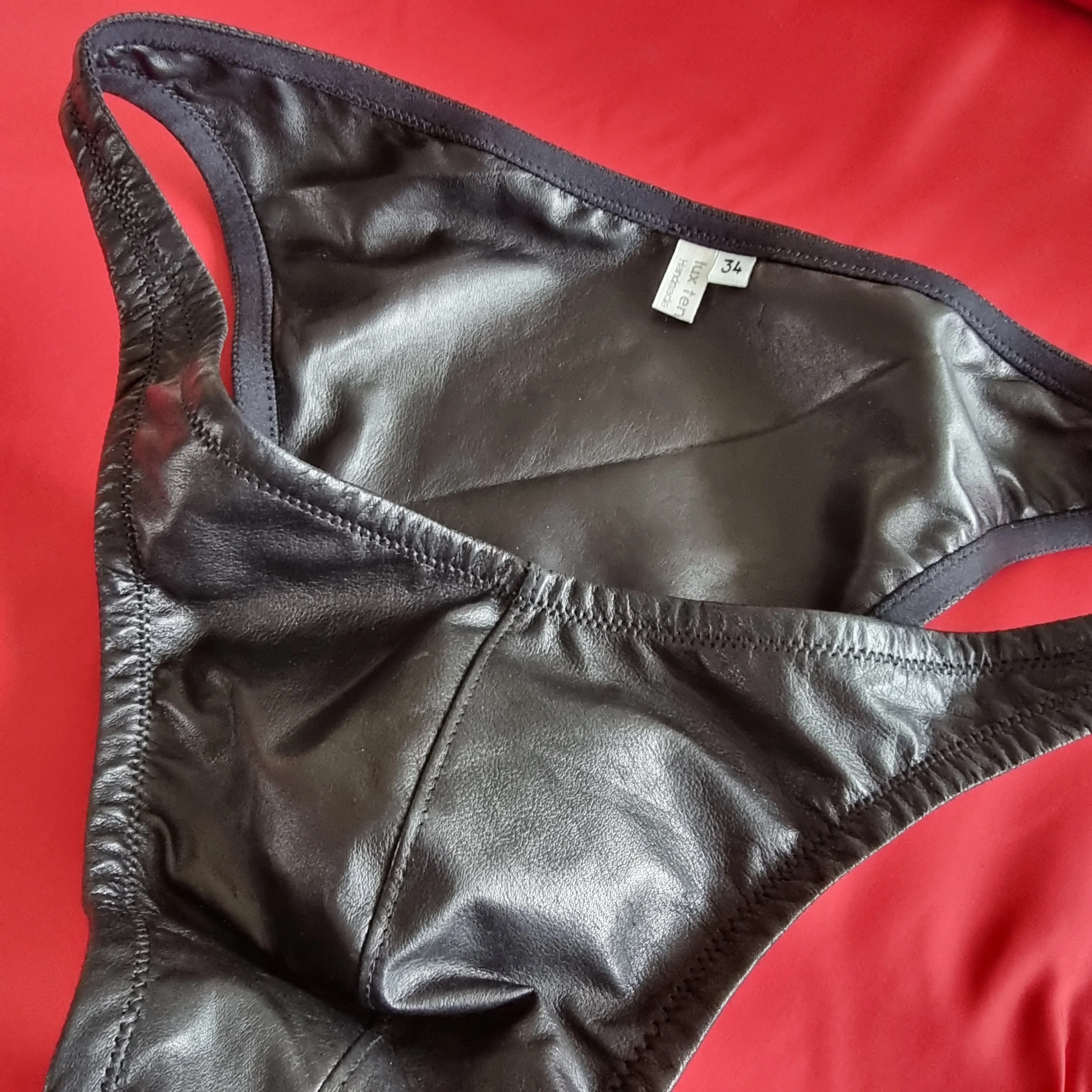 Men's Leather Lined Thong Black Edition