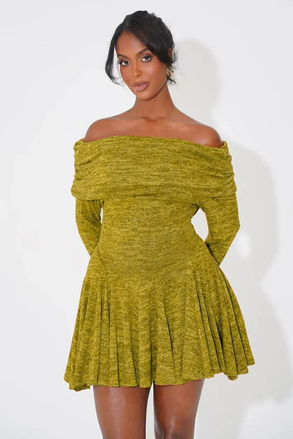 Off Shoulder Long Sleeve Semi-Fitted Pleated Hem Knit Mini Dresses-Green