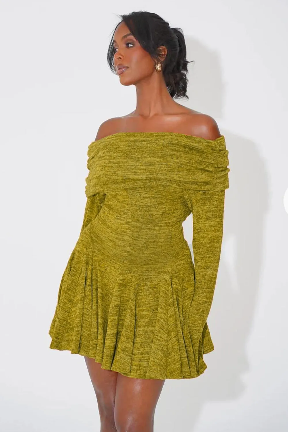 Off Shoulder Long Sleeve Semi-Fitted Pleated Hem Knit Mini Dresses-Green