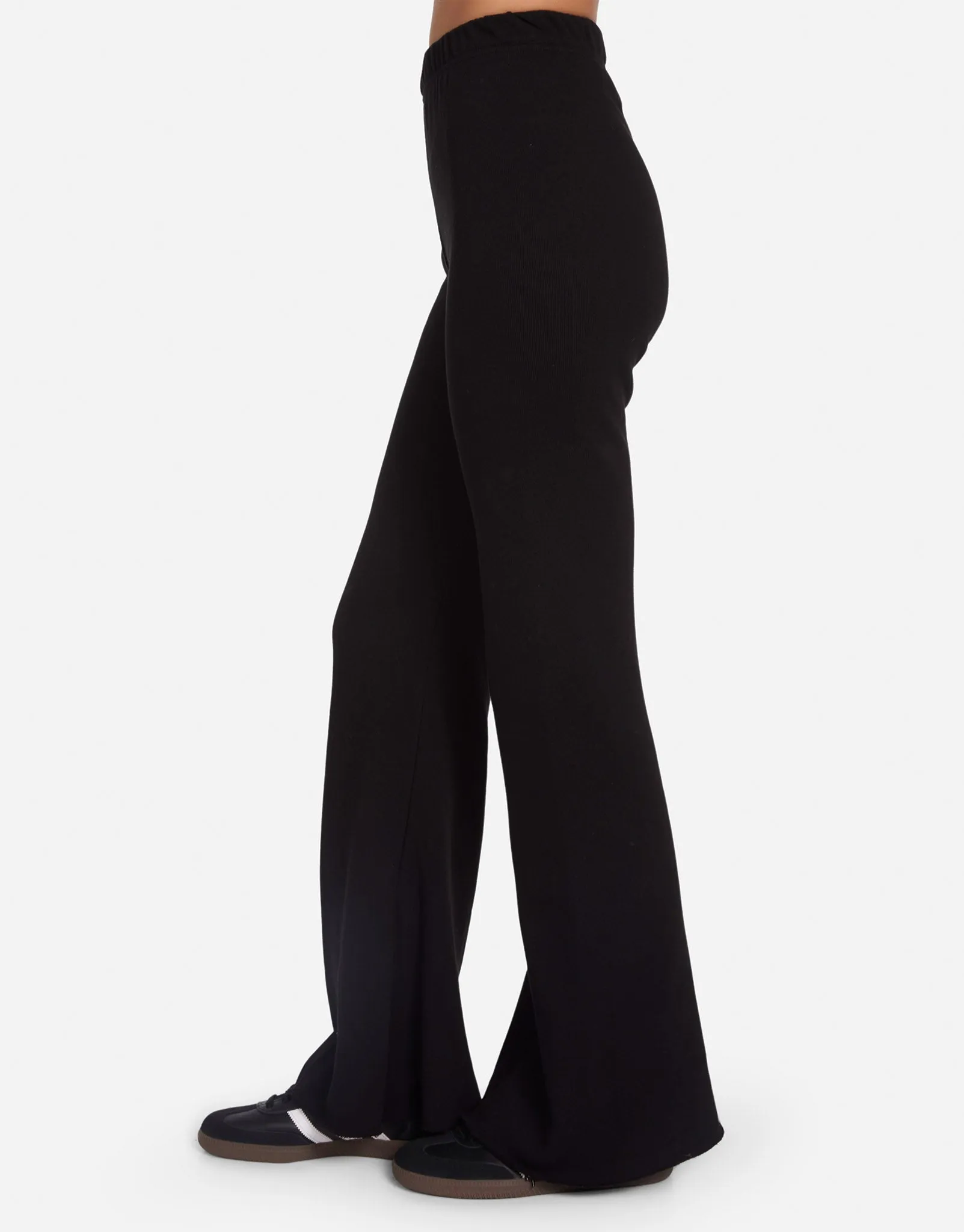 Ommin Black