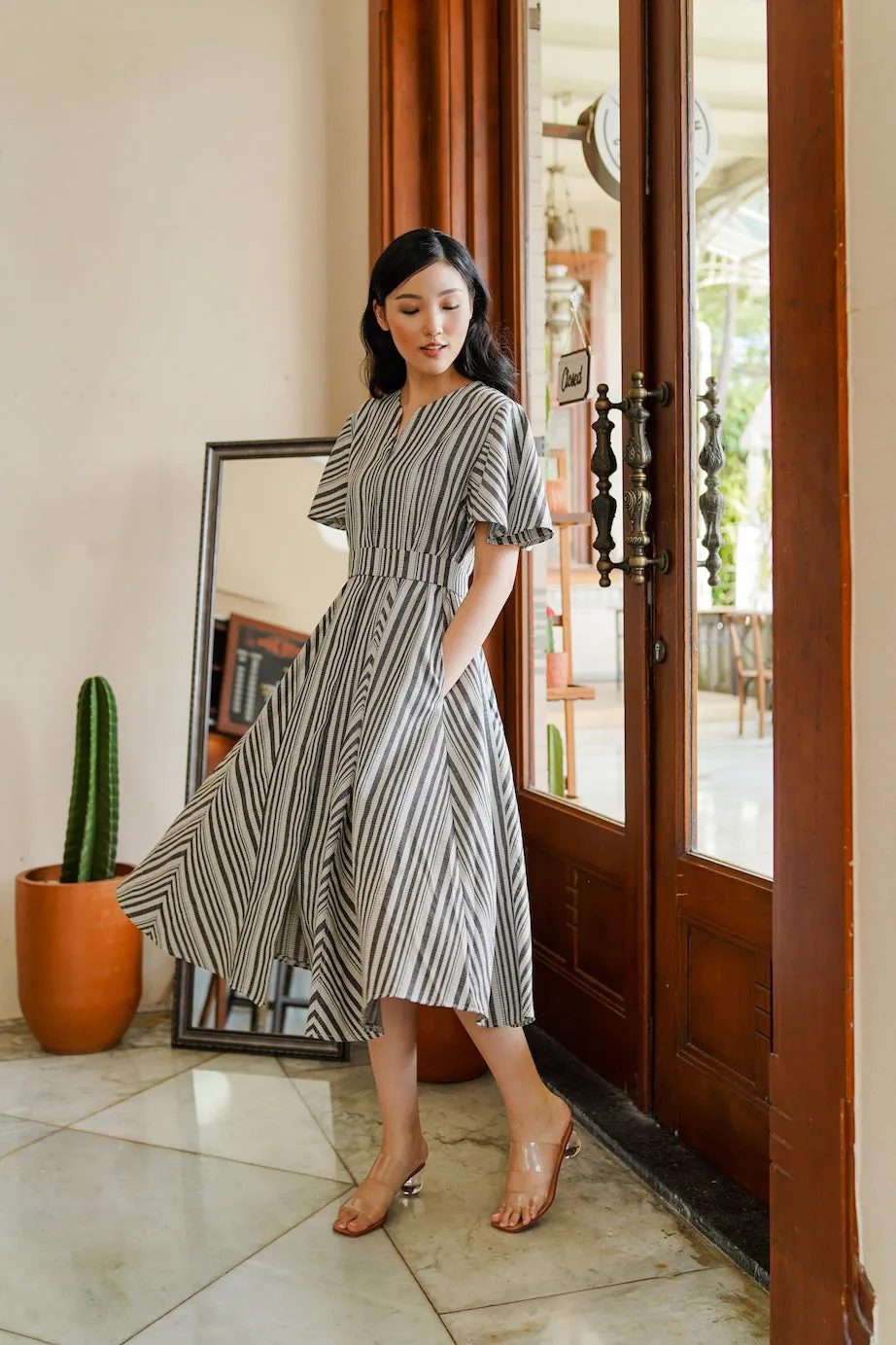 PLIEE DRESS IN BLACK FOREST