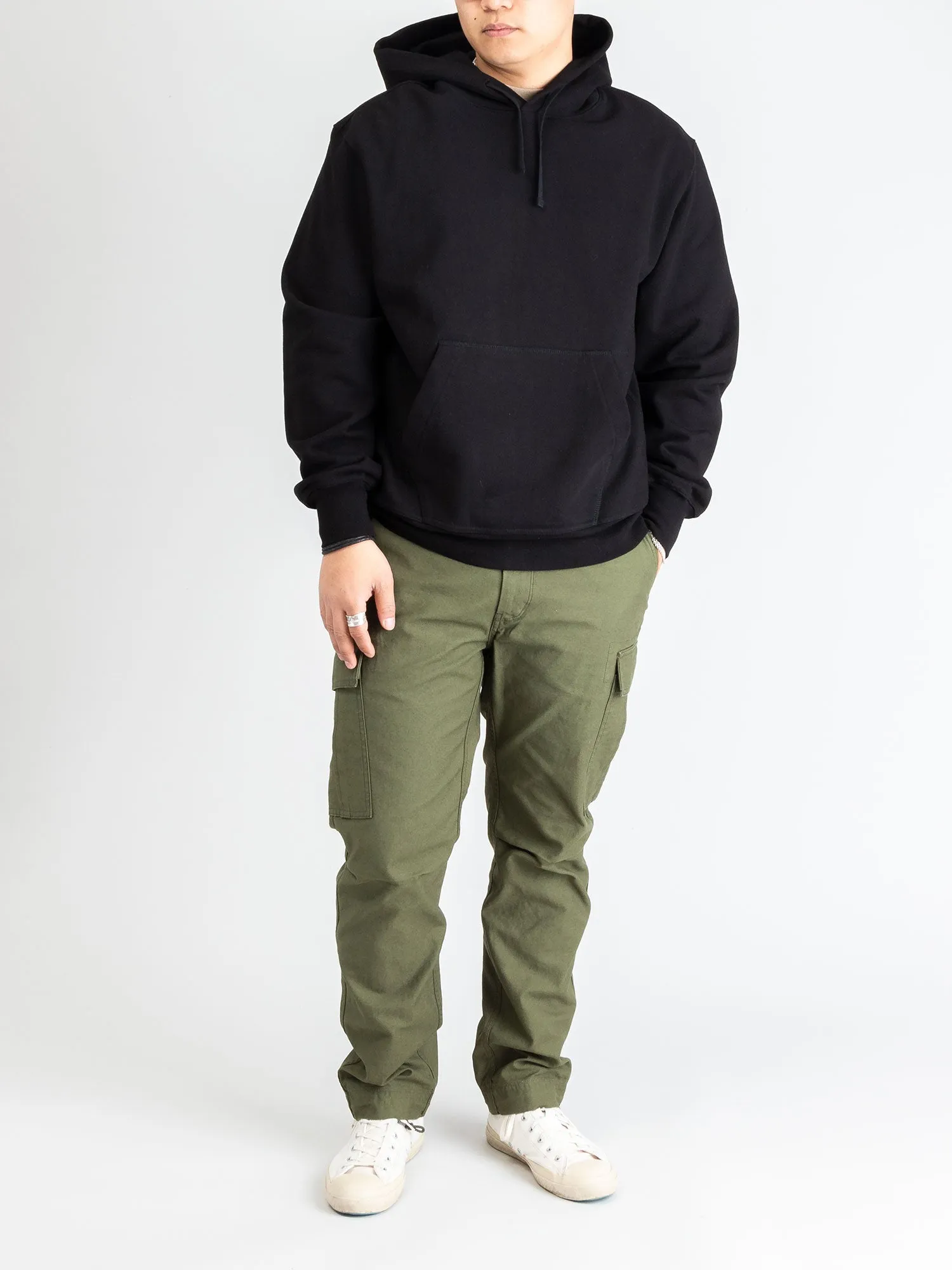 Pullover Hoodie in Black