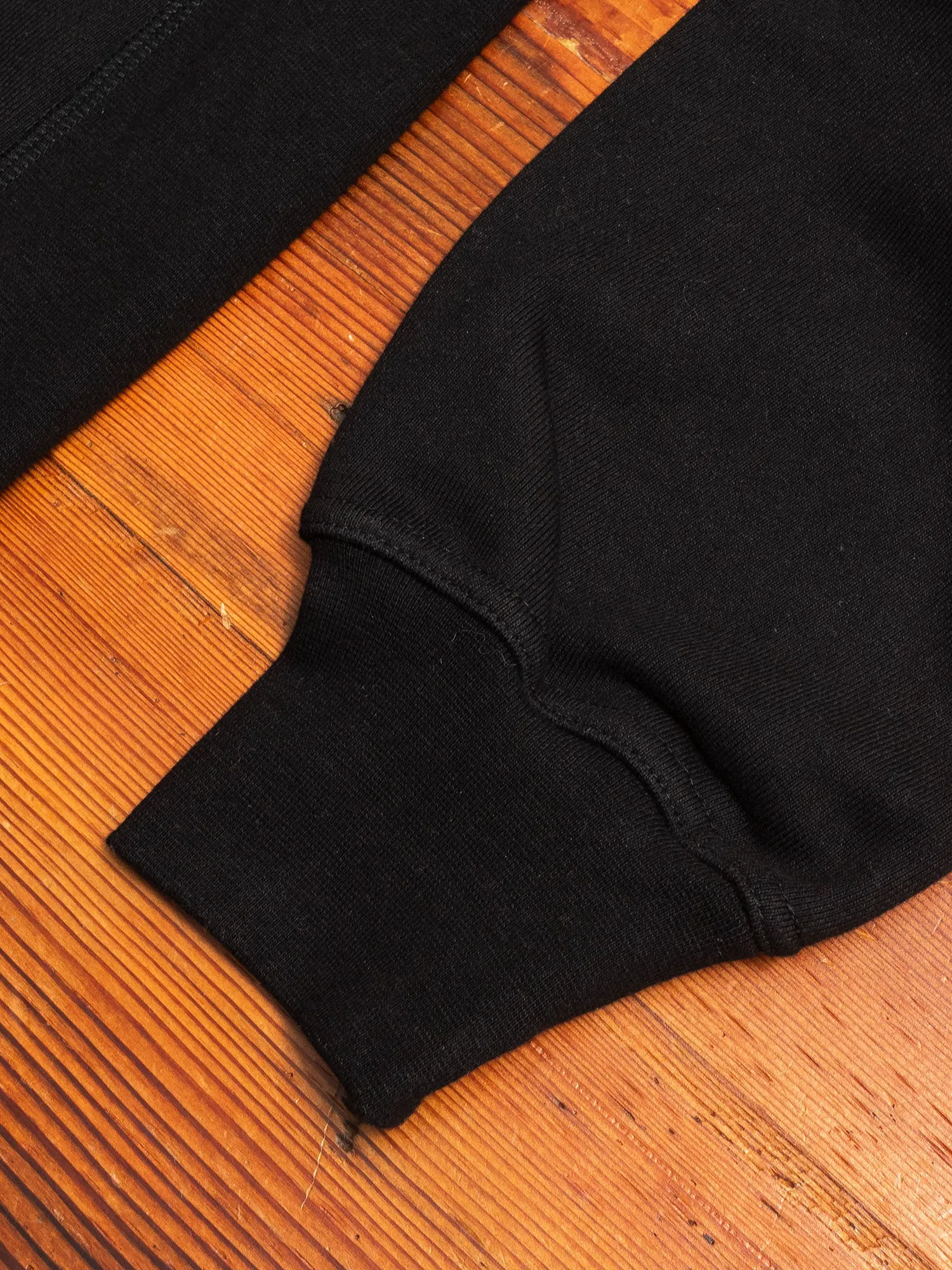 Pullover Hoodie in Black