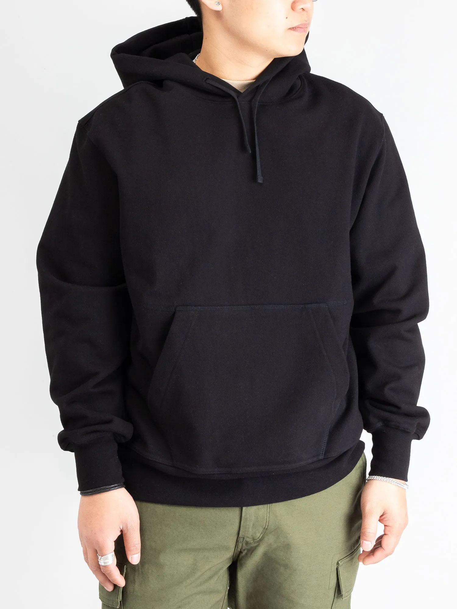 Pullover Hoodie in Black