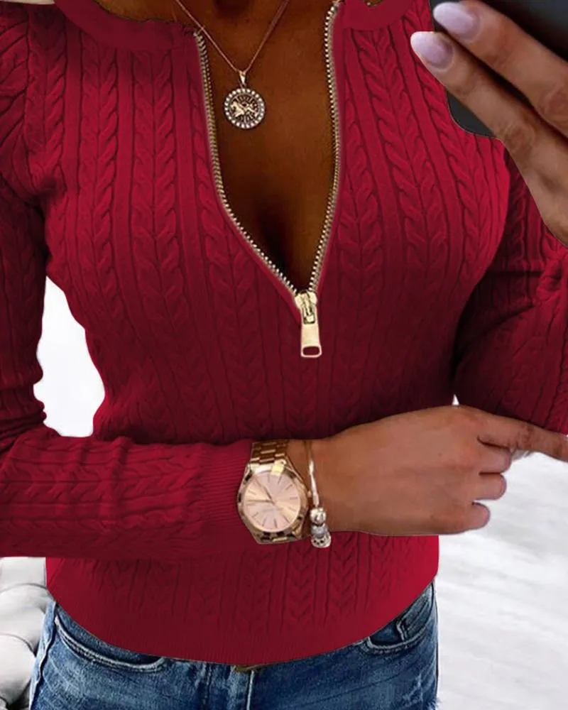 Round Neck Zipper Design Cable Knit Sweater