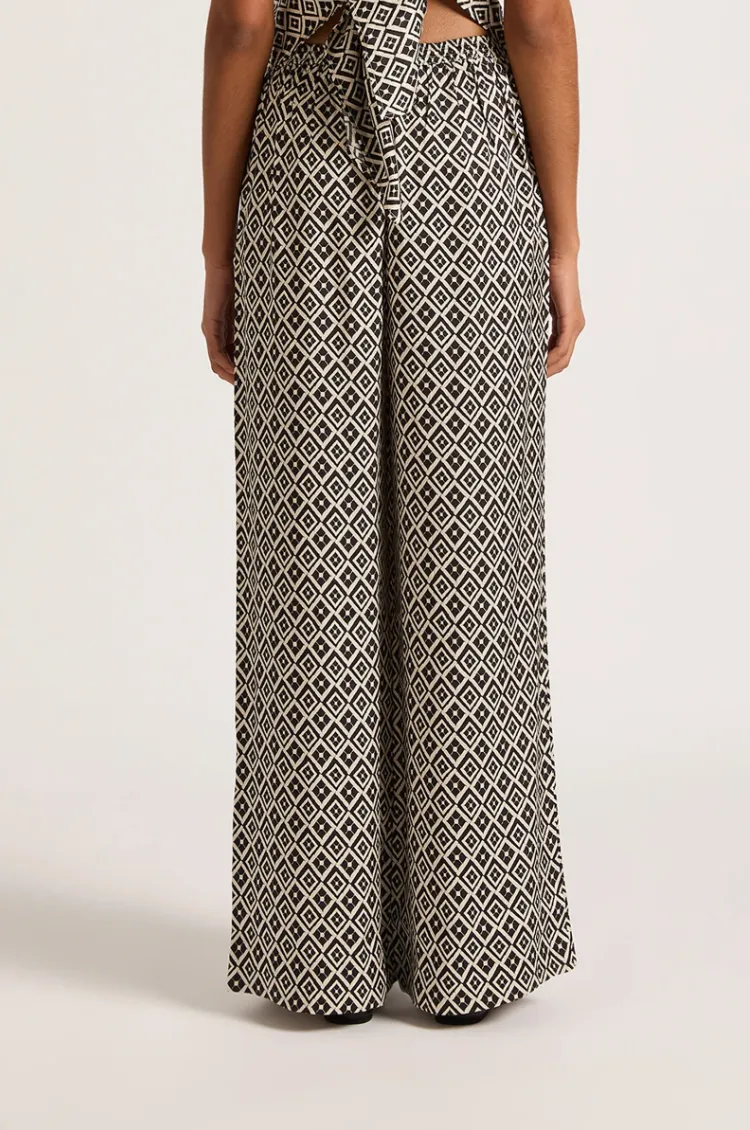 Simone Pant Daiya