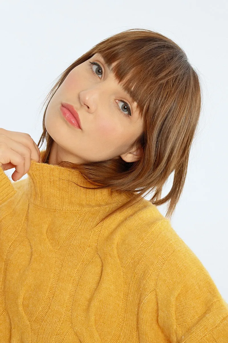 SOFT KNIT CABLE SWEATER