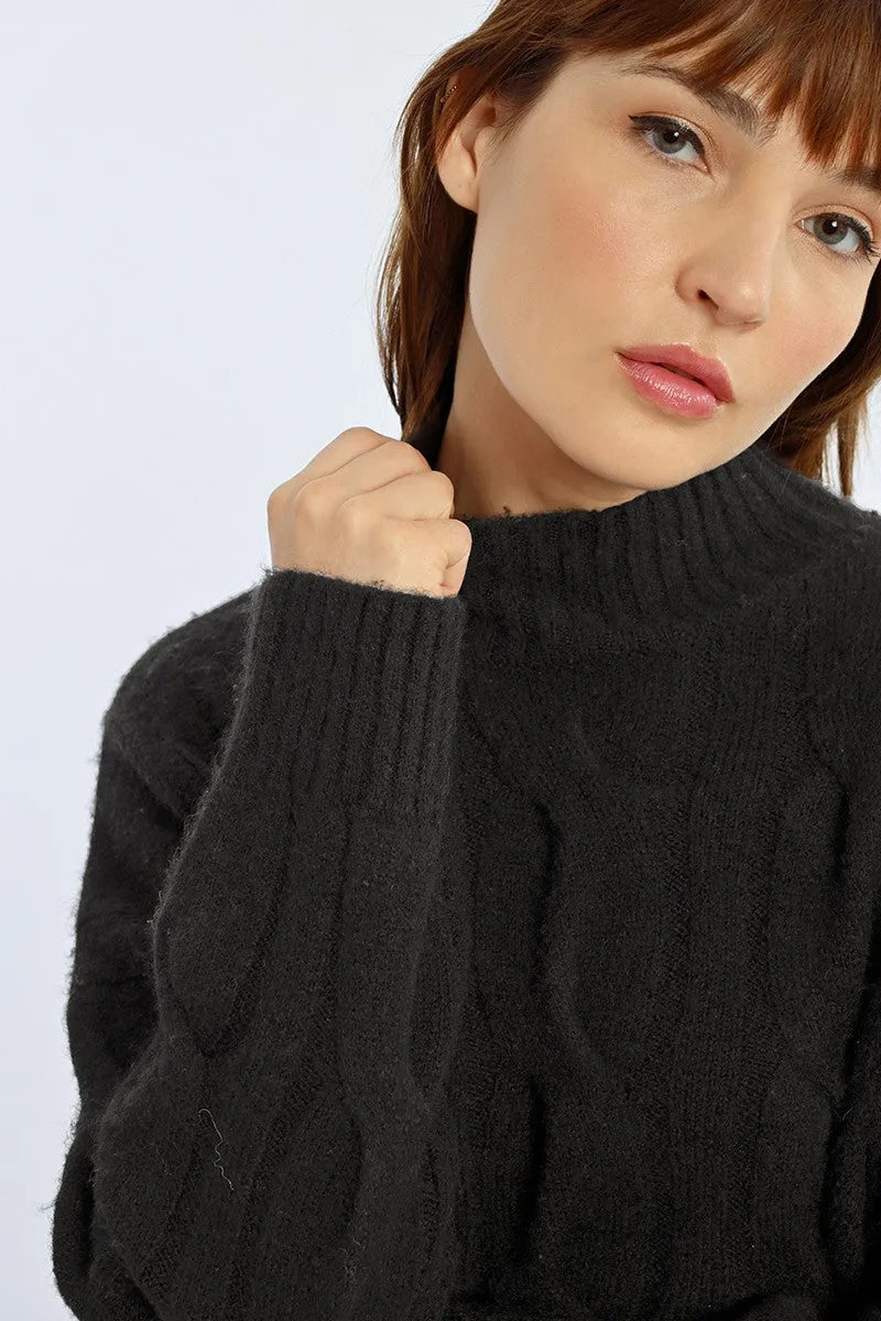 SOFT KNIT CABLE SWEATER