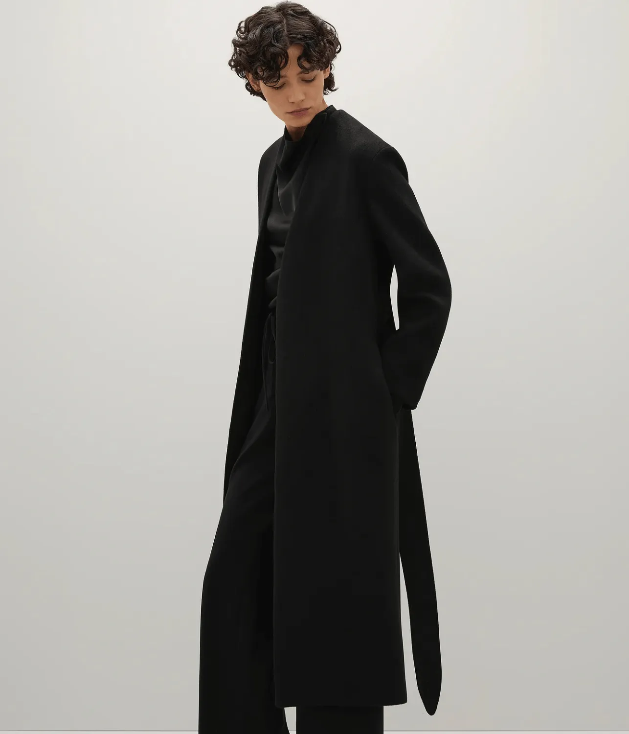 THE VERONIQUE COAT