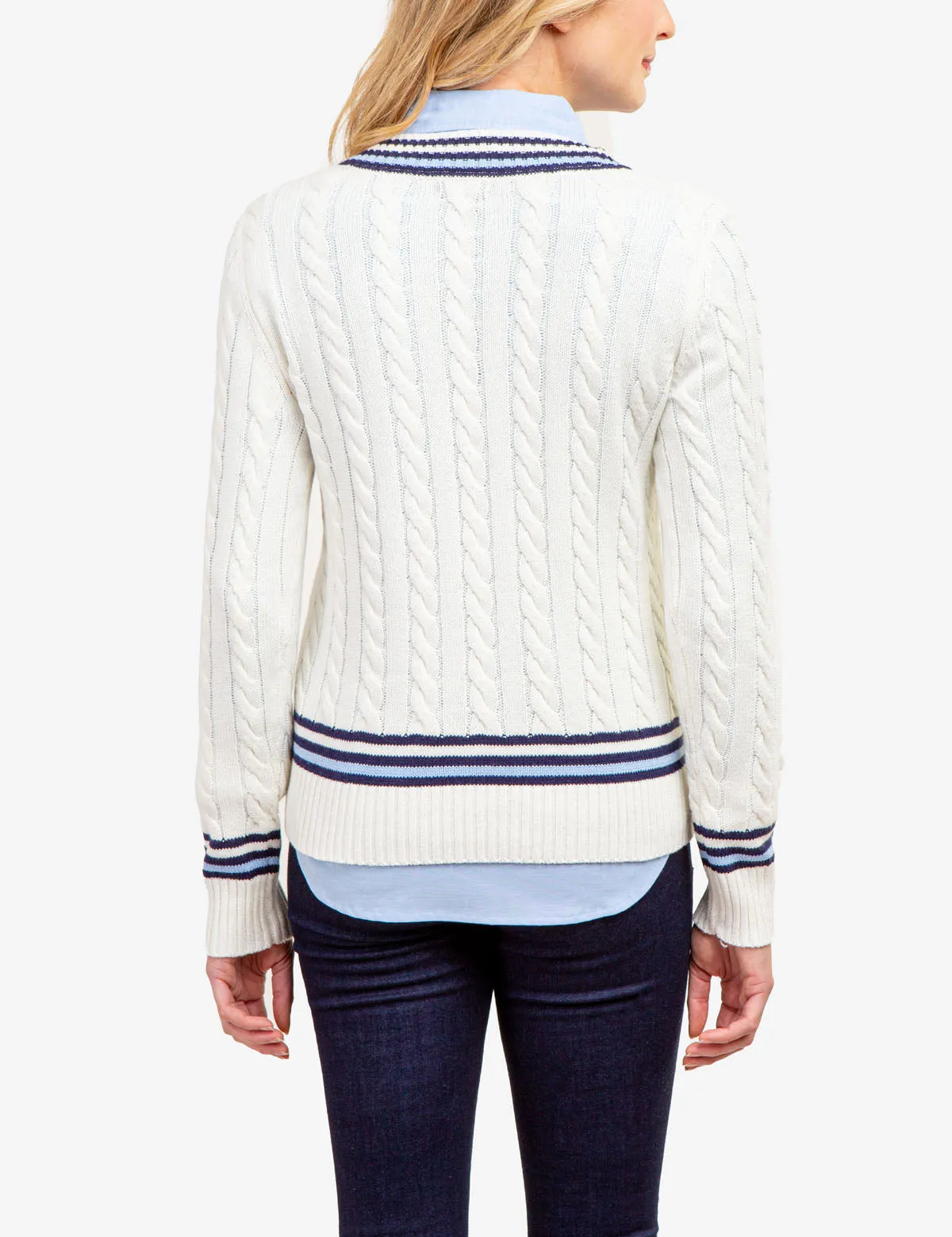 TIPPED CABLE V-NECK SWEATER