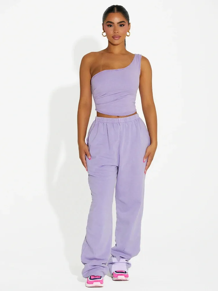Wide-Leg Sweatpant