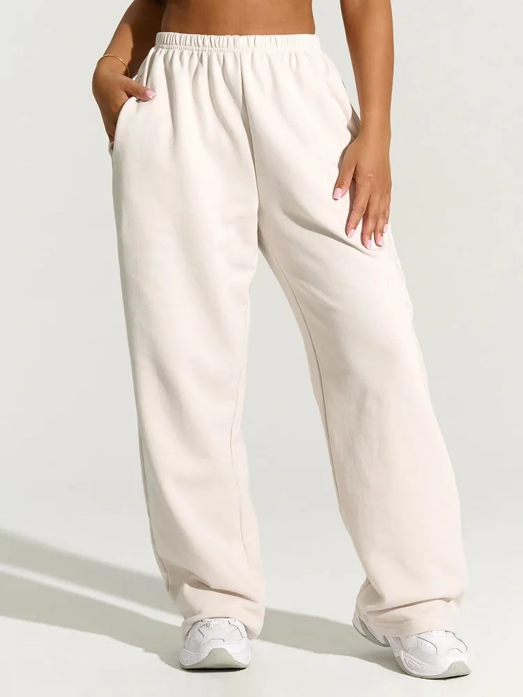 Wide-Leg Sweatpant